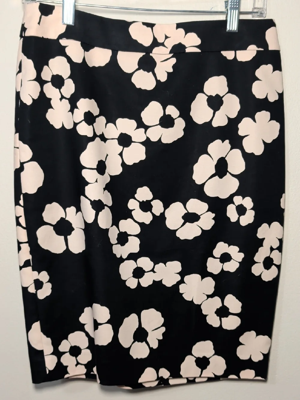 Loft Black + White Floral Pencil Skirt Cotton Stretch Preppy NEW Women's Size 6